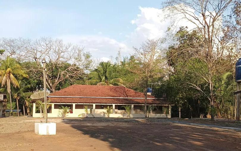 Hotel E Pousada 3 Irmaos Coxim エクステリア 写真